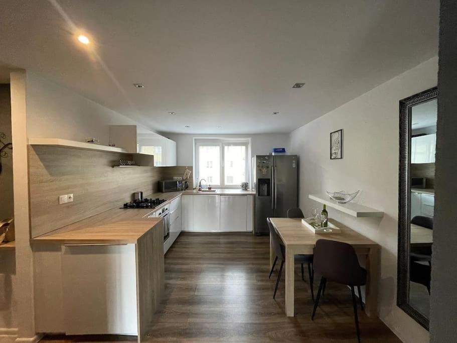 Gray&Wood Apartment Prievidza Exterior photo